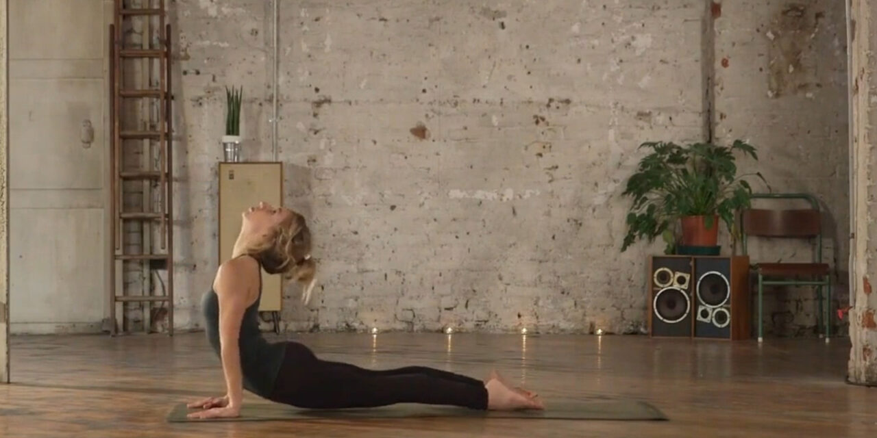 Perte de poids abdominale : Comment le yoga peut vous aider à retrouver un ventre plat